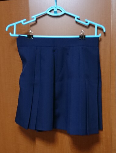  【不明】紺スカート