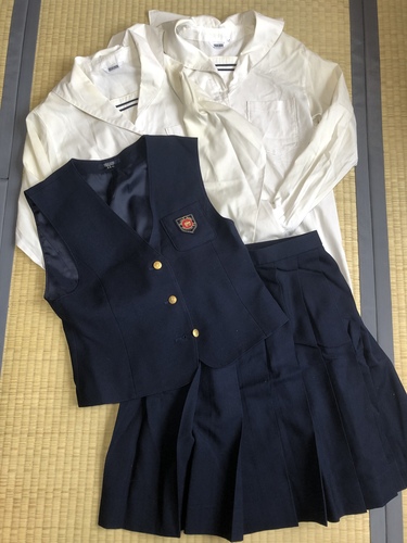 岡山県 岡山/就実/制服/冬服/ブラウス/シャツ/ベスト/スカート/上下セット/HANAE MORI/ハナエモリ/チェック/大人気