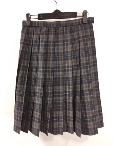  b■沖縄県 女子学生制服 人気チェック柄 冬スカート■茶色いグレー・濃紺