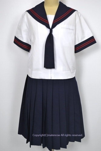 伊勢崎商業高校の夏服、冬服の制服上下セット