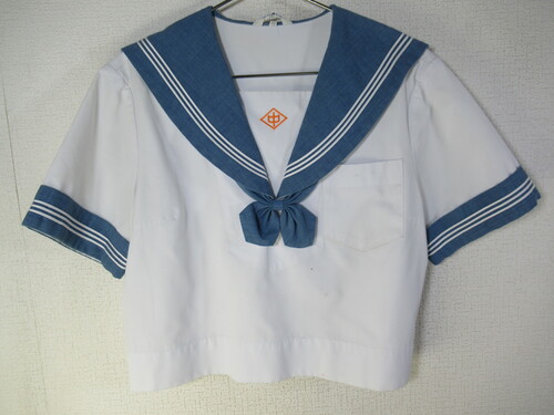 熊本県 7192　250　八代第六中学 夏セーラー上着 水色襟 水色リボン付