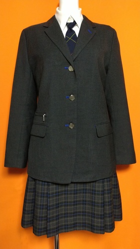 東京都 安田学園高校 コシノジュンコ 美品 大きいサイズ 制服  ブレザー スカート ブラウス 冬服 セット。
