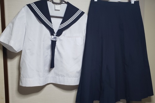  埼玉県秩父市影森中学校 女子制服 セーラー服&夏用スカート 大きいサイズ　スクールパール製