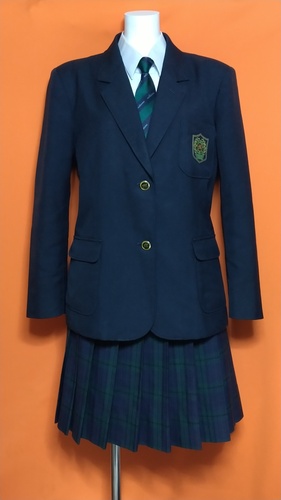 大分県 日田市立三隅中学校 大きいサイズ 制服 ブレザー スカート ブラウス セット。