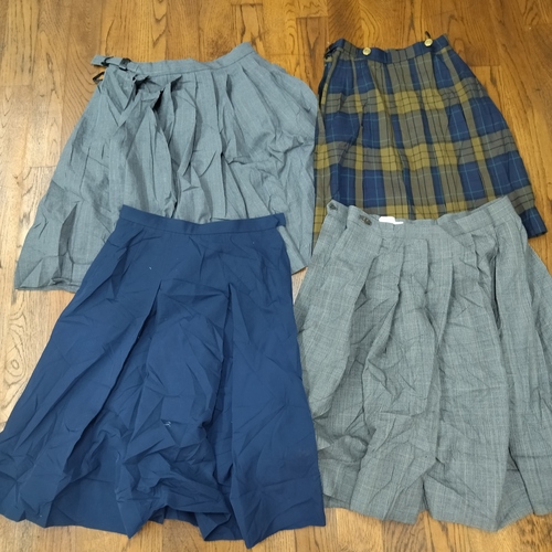 [不明] 学校名不明　紺色スカート：チェックスカート等　　計4枚　【A171】