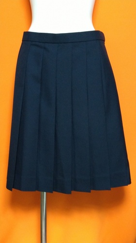 [不明] 女子制服 w83特大  超美品スカート  18ヒダ  不明冬服。