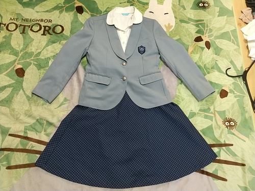 岡山県 岡山県　ノートルダム清心中学校　高等学校　女子制服一式と通学カバンです。