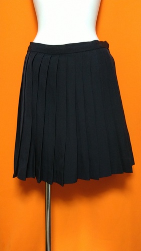 兵庫県 播磨高等学校  制服 特大 ミニスカート 黒系 32ヒダ 冬服。
