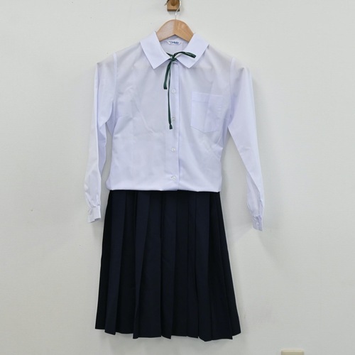  千葉県 亀山中学校 女子制服 4点 sf011168