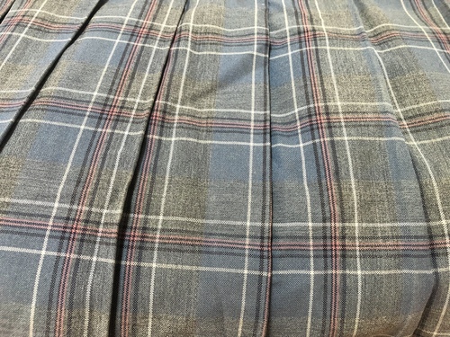 福岡県 【春日北中学校 夏服】ビッグサイズ W80 グレー×ブルーチェックジャンパースカート