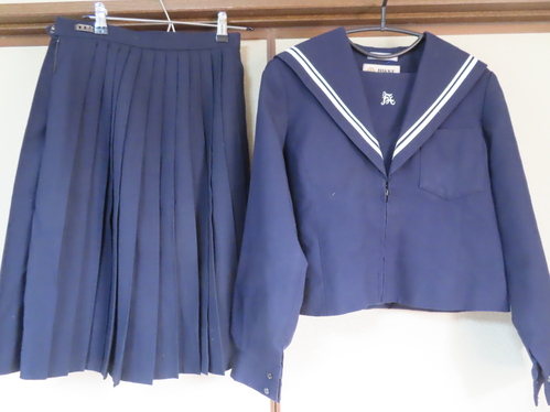和歌山県 県立 北高校（旧型）冬 セーラー服