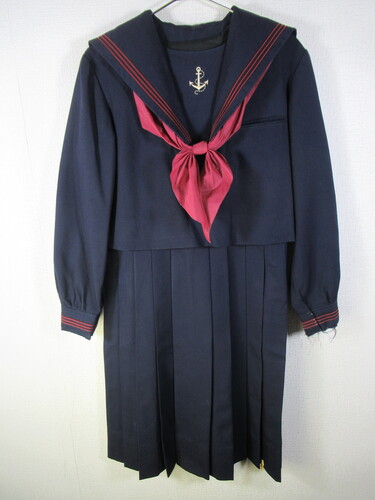福岡県 9290　1030　福岡女学院 冬セーラー上着＆ジャンスカ 赤スカーフ付