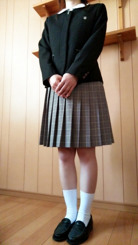 福岡県 極美品!!福岡私立久留米学園高校冬服セット気品溢れる現行モデル