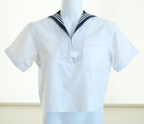  ▽東京都 女子聖学院中学高校 夏用セーラー服 半袖 その1 女子制服卒業生の保管品