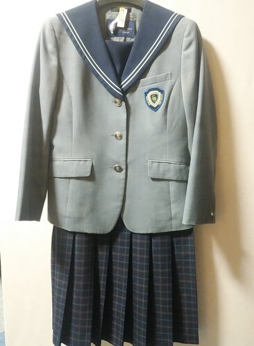 福岡県 精華女子高校 冬服 セーラージャケット 上下セット / マイナーチェンジ後モデル （値下げしました）