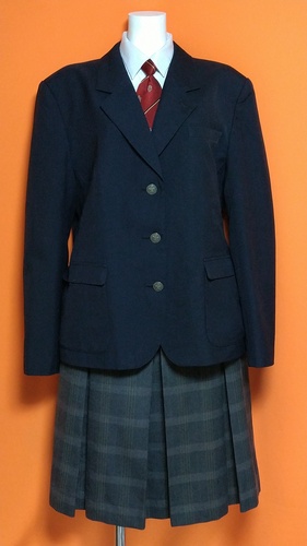 神奈川県 横須賀学院小、中、高等学校 特大制服 ブレザー。 スカート ブラウス 冬服セット。 