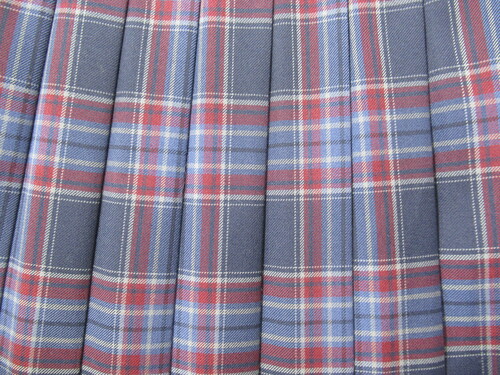 [不明] 0260　440　冬スカート VARSITYMATE 紺＋青＋赤 チェック柄
