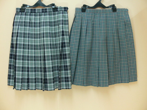 大阪府 ｓ42　グリーン系チェック柄　緑色系格子柄　プリーツスカート　2枚セット　城南学園など