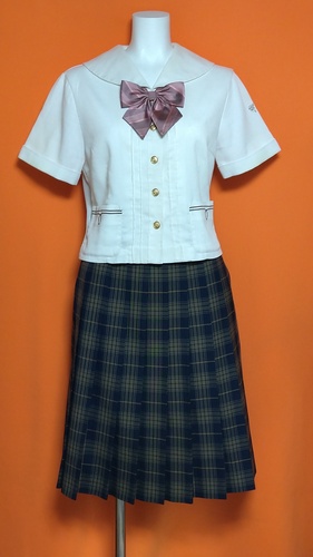 大分県 平松学園大分東明高等学校 制服 セーラー スカート 夏服セット。