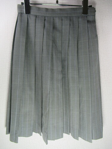 兵庫県 1168　410　小野工業高校 夏スカート 黒＋グレー チェック柄