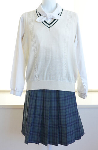  ▽北海道七飯高校 中間服セット（ブラウス＋ベスト＋スカート) 女子制服卒業生の保管品。