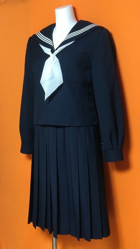 [不明] 女子制服 ミッシェルクラン セーラー ジャンパースカート スカーフ ベルト 不明冬服。