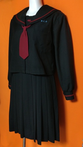 鹿児島県 隼人中学校 黒 セーラー ジャンパースカート 冬服。