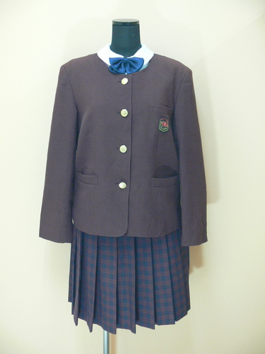 着用期間短　暁高校学校制服ブレザー　目立つ汚れなし　他のアイテムも別途出品予定 着用期間短 暁高校学校制服ブレザー 目立つ汚れなし 他のアイテムも