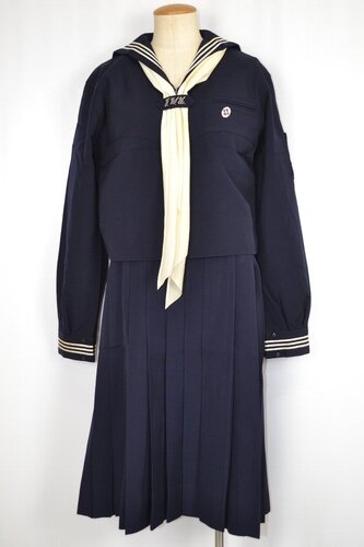  ●神奈川県 日本女子大学附属中学校 セーラー冬服 校章