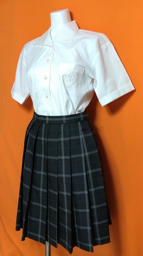 神奈川県 横浜女子学院中学校、高等学校  美品 ブラウス  チェックミニスカート。