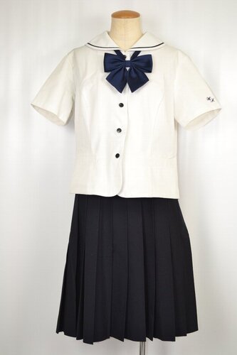  ●東京都 和洋九段女子高等学校 夏服 リボン