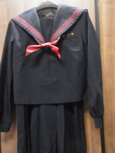 福岡県 飯塚第一中学 冬服セーラー  スカートは指定外品組み合わせです
