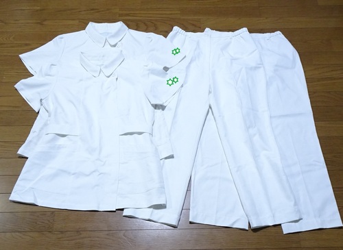 [不明] 10-22☆ナガイレーベン☆白色　ナースジャケット・パンツの4点セット　サイズEL　【特大サイズ】