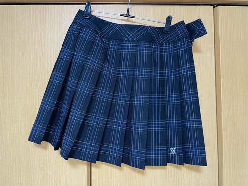 神奈川県 新羽高校　冬スカート　ミニ丈　美品