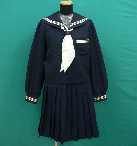 福岡市　公立　中学校　冬服　制服　セーラー服　160cm