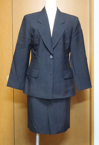 兵庫県 武庫川女子大学　制服スーツ　C2＋A10　式典　就活　ジャケット　タイトスカート