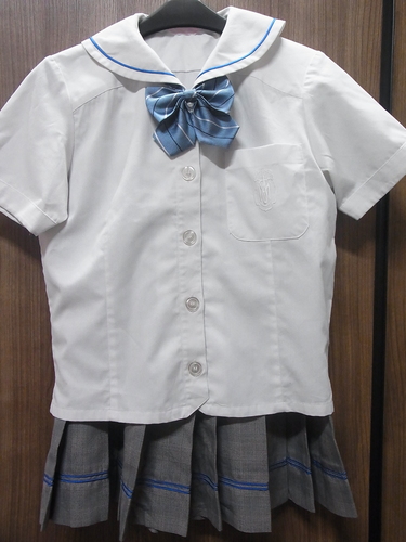 岐阜県 聖マリア女学院中学校 夏服上下セット リボンは指定外品です ウエストサイズ表記63