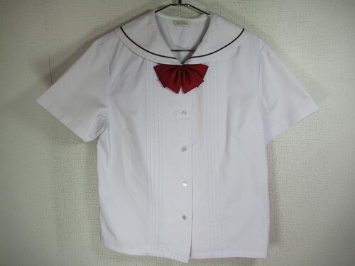 �{�茧 5008�@210�@���ڑ䒆�w �ăZ�[���[�㒅 �ԃ��{���t �O�{�^��