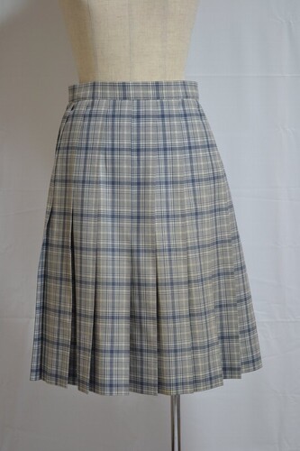  �������s ���{��w��񍂓��w�Z �ăX�J�[�g ISETAN��VT0540