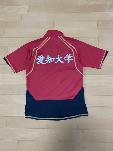 愛知県 102 コスプレ衣装　YONEX ヨネックス　愛知大学　ユニフォーム　トレーニングウェア　半袖シャツ　Sサイズ