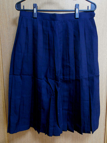 [不明] NIKKE W74-68 紺 冬服 スカート