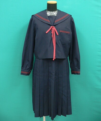兵庫県 #6351　《神戸市立　歌敷山中学校》赤2本ラインの冬セーラーとジャンパースカートセット