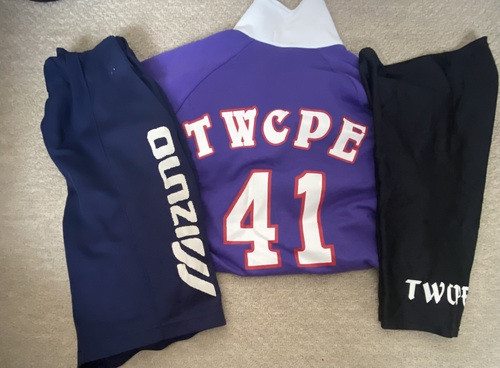 �����s �������q�̈��w�A�o���[�{�[�����A���K���j�t�H�[��3�_