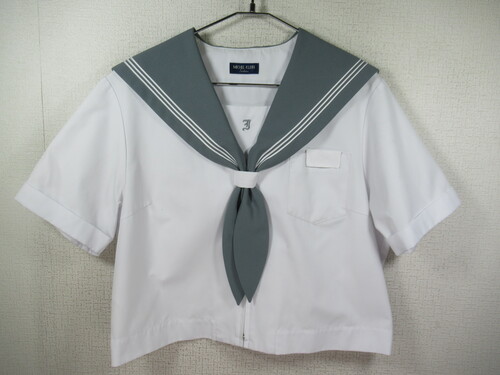 買い価格大分県 大分市立鶴崎中学校 女子制服 2点（セーラー服・スカート）sf002499 学生服