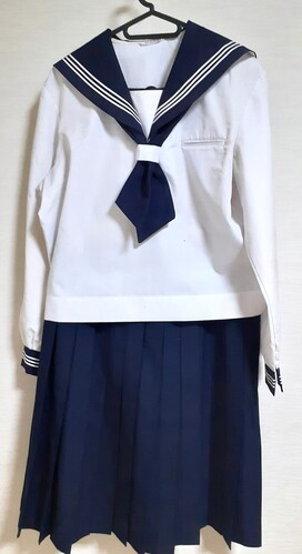 制服市場 - 新着商品