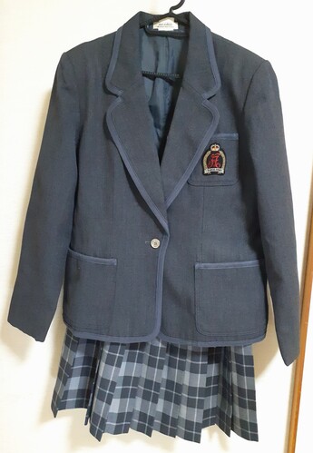 制服市場 - 新着商品