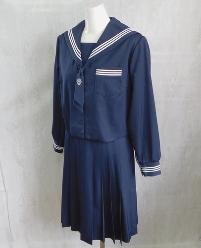 制服市場 - 新着商品