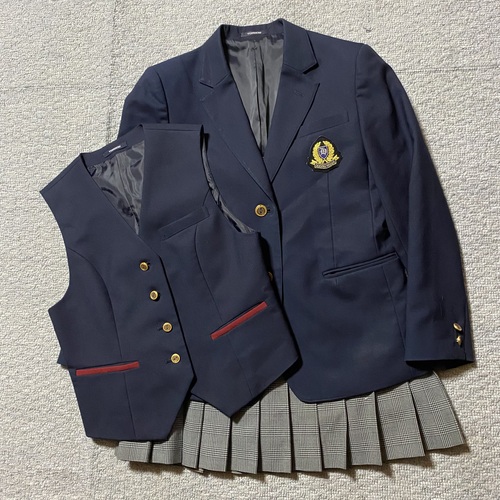 制服市場 - 新着商品