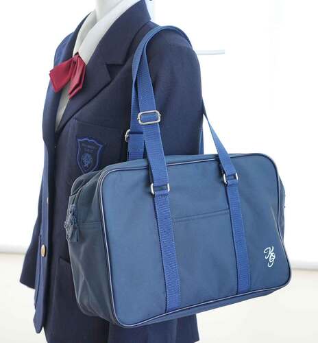 高校制服　本物　週末値下げ中！ 中古制服】千葉県 成田高校付属中学校 女子制服 4点（セーラー服