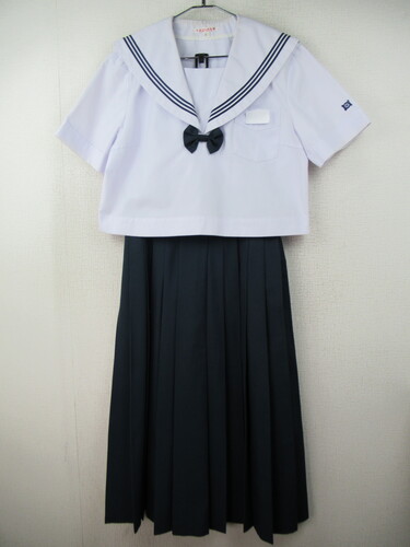  5730@800@傫ȃTCYIt쒆w ăZ[[㉺Zbg {t